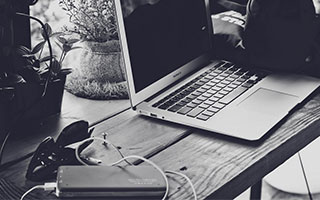 意甲：德温特谈AC米兰1-0战胜卡利亚里时表示，我会一如既往的努力