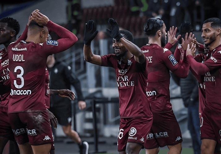 梅斯加时绝境重生！时隔两年重返法甲，兰斯梦断升降级附加赛